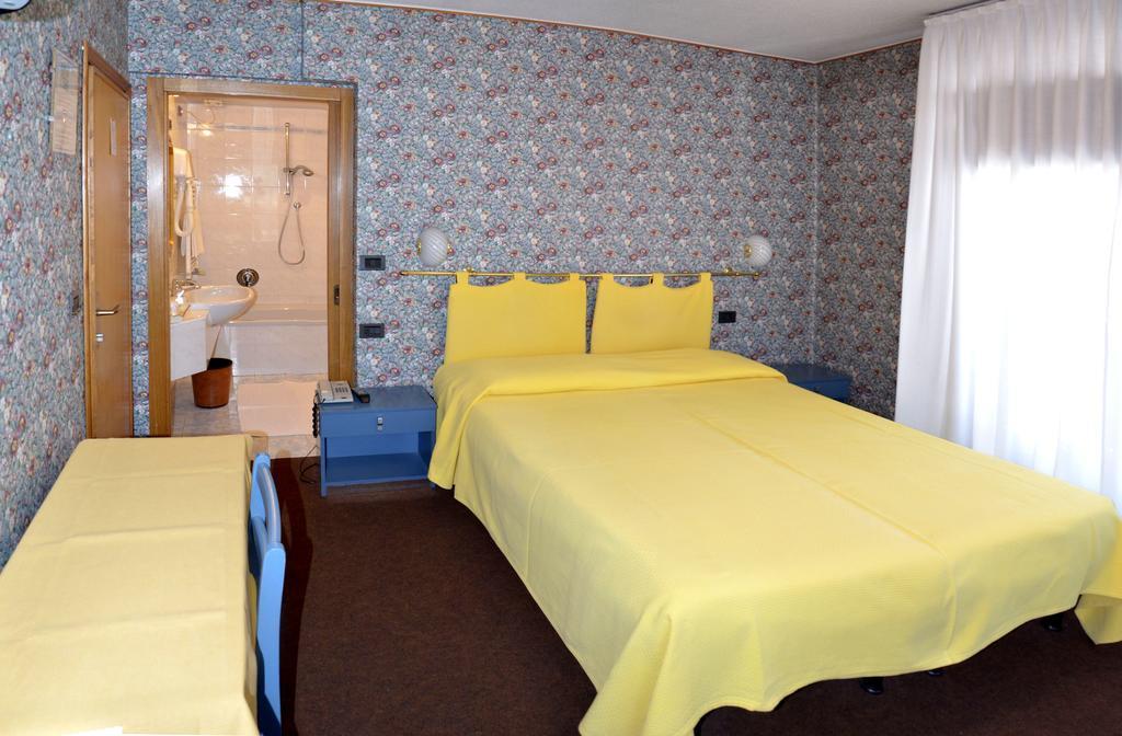 Hotel Cervo Bormio Quarto foto